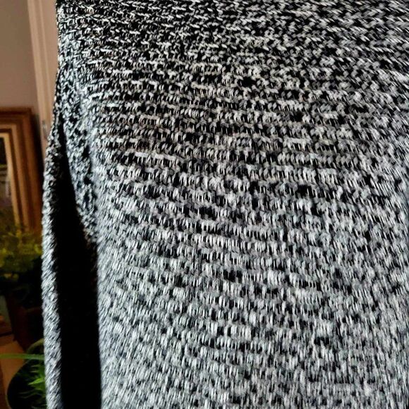 Used: Vince Camuto knitted sweater Size M. Color Gray ,boat neck - Picture 9 of 10